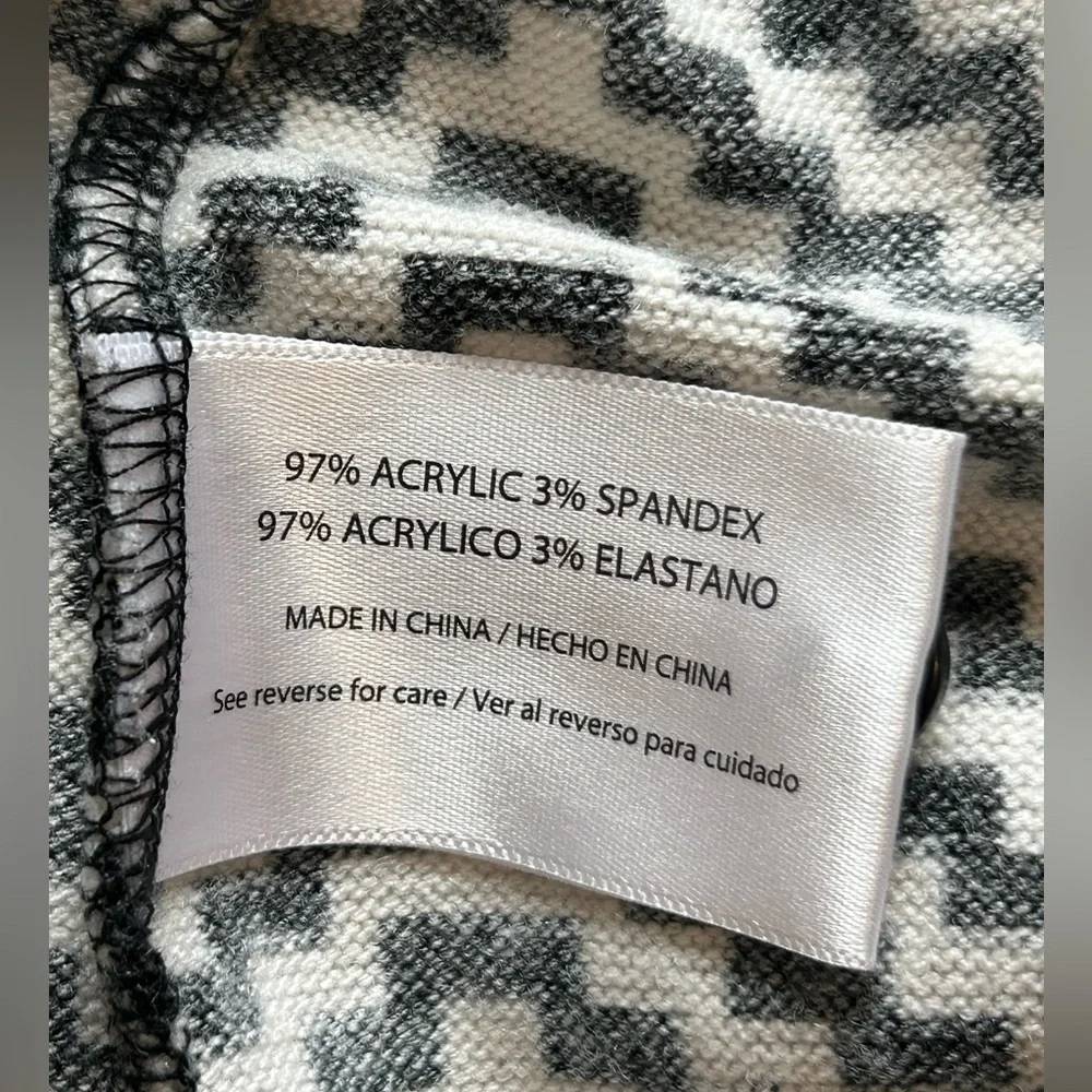 The Limited - Black and White One Button Wrap (Bobeau) Cardigan - Large - Picture 11 of 12